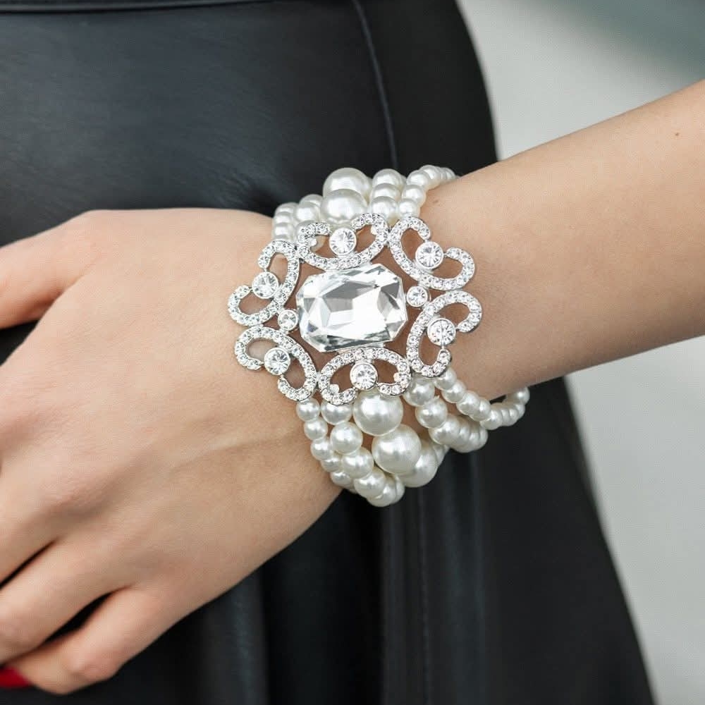 Luxurious Silver and White Pearl Bracelet